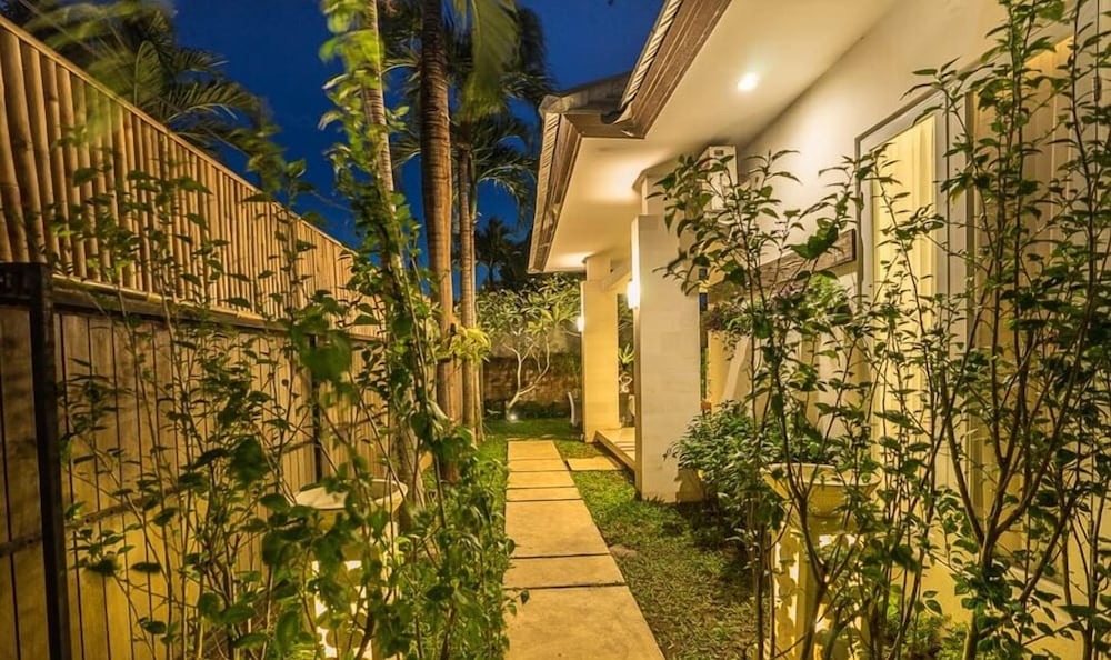Villa Putih Berawa 40/50