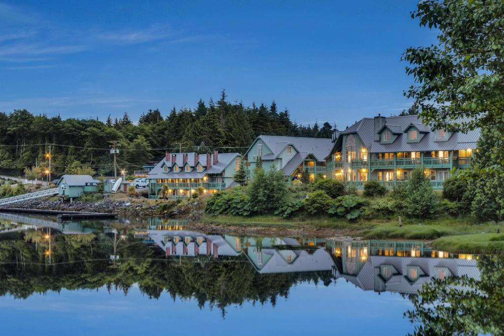 Canadian Princess Lodge 27/35