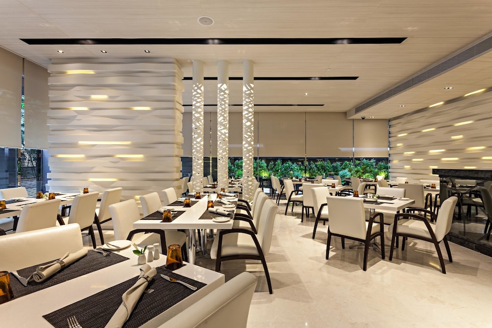 Hyatt Place Bangkok Sukhumvit 1 40/50