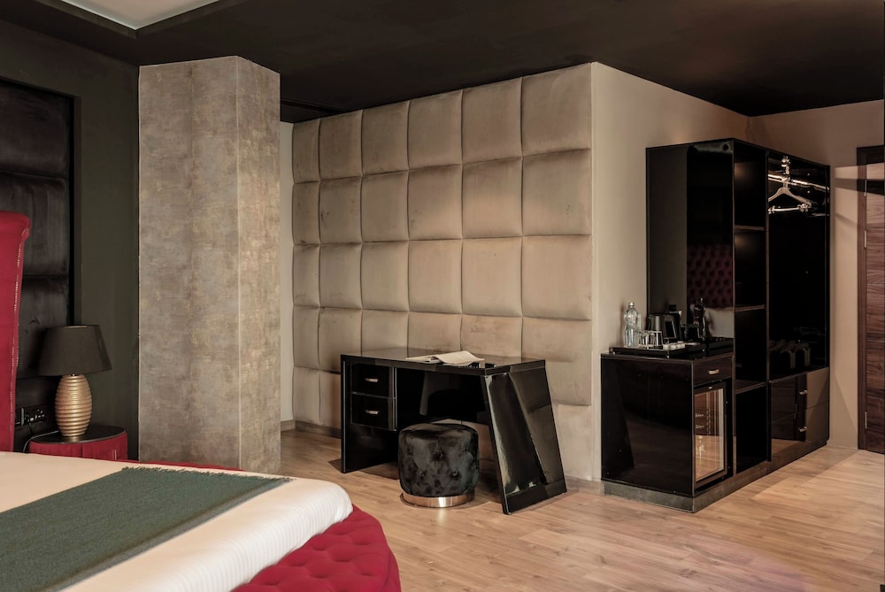 Ushuaia Playa Xemxija Boutique Hotel 40/50