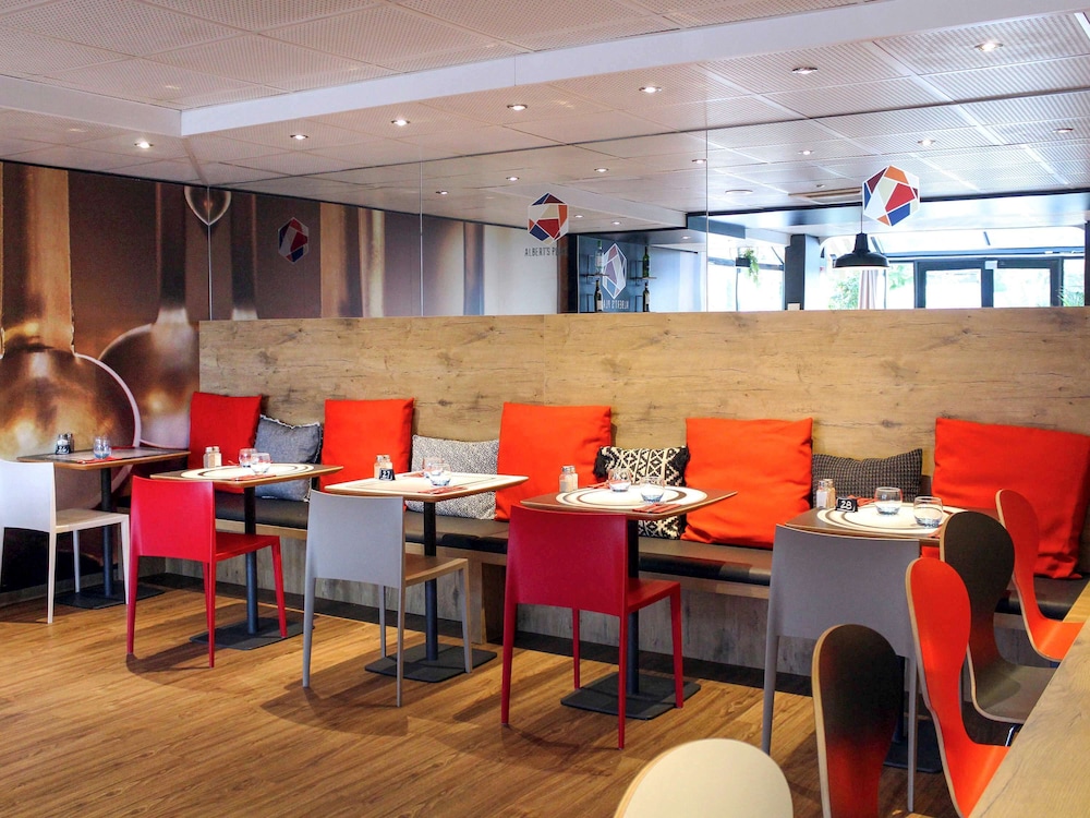 ibis Paris Gennevilliers 44/76