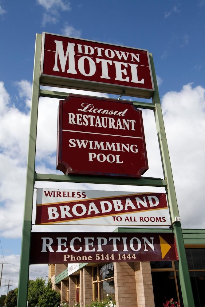 MIDTOWN MOTOR INN 2/52