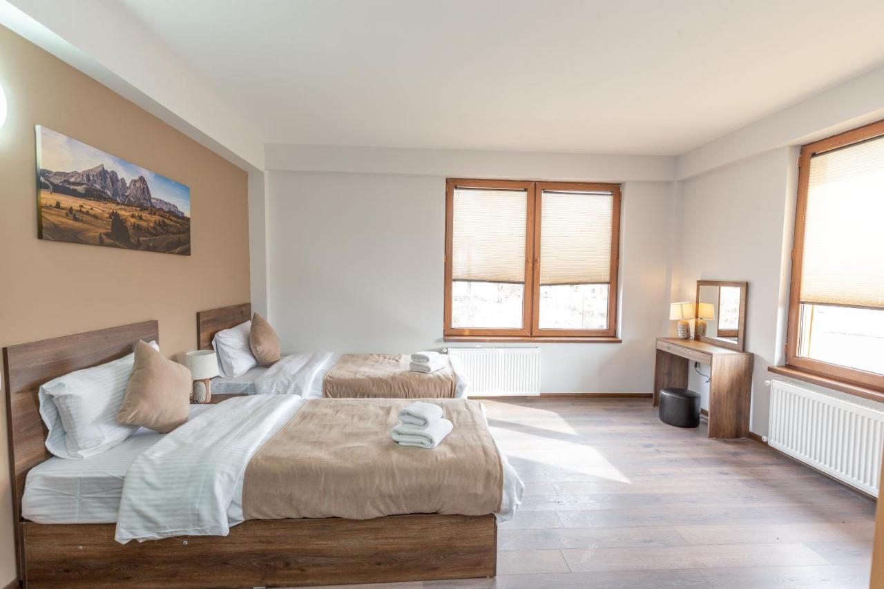 Pine Chalets By Ka Group 7/23