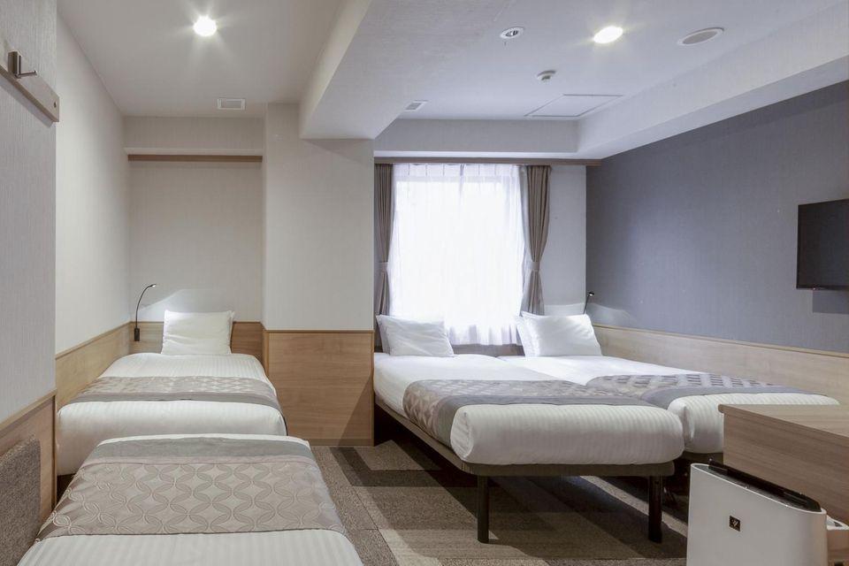 Room, Quadruple, 3 Beds