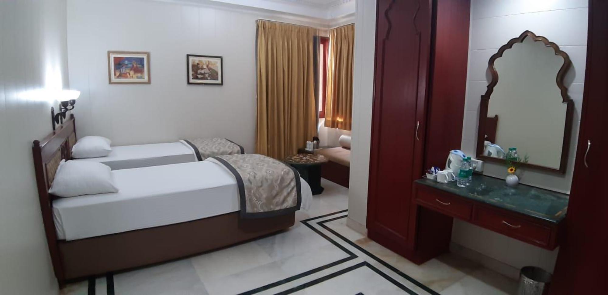 THE ORCHA RESORT. 13/39