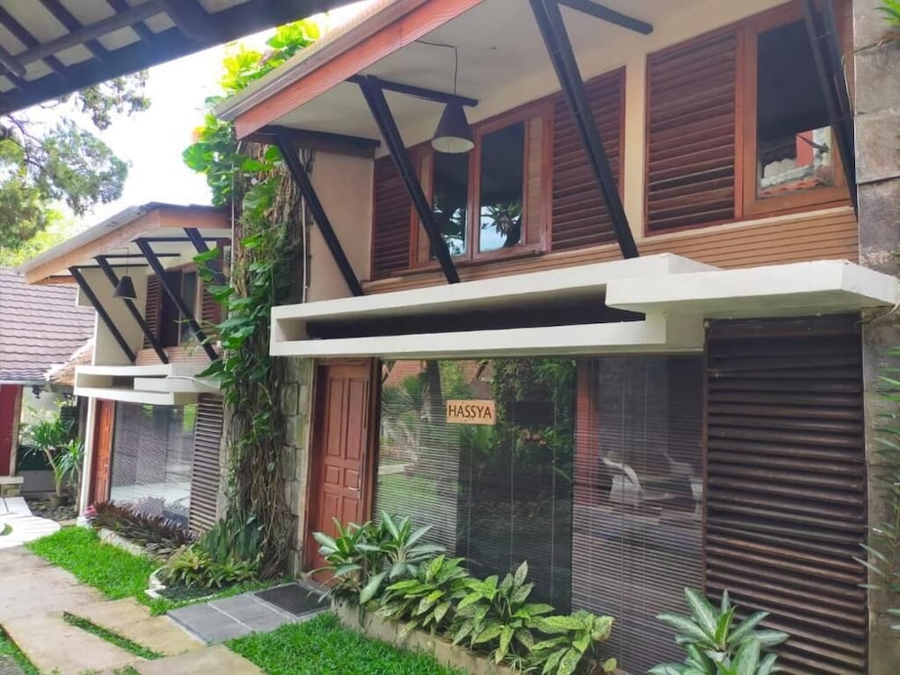 The Village Resort Bogor Powered by Archipelago 9/55