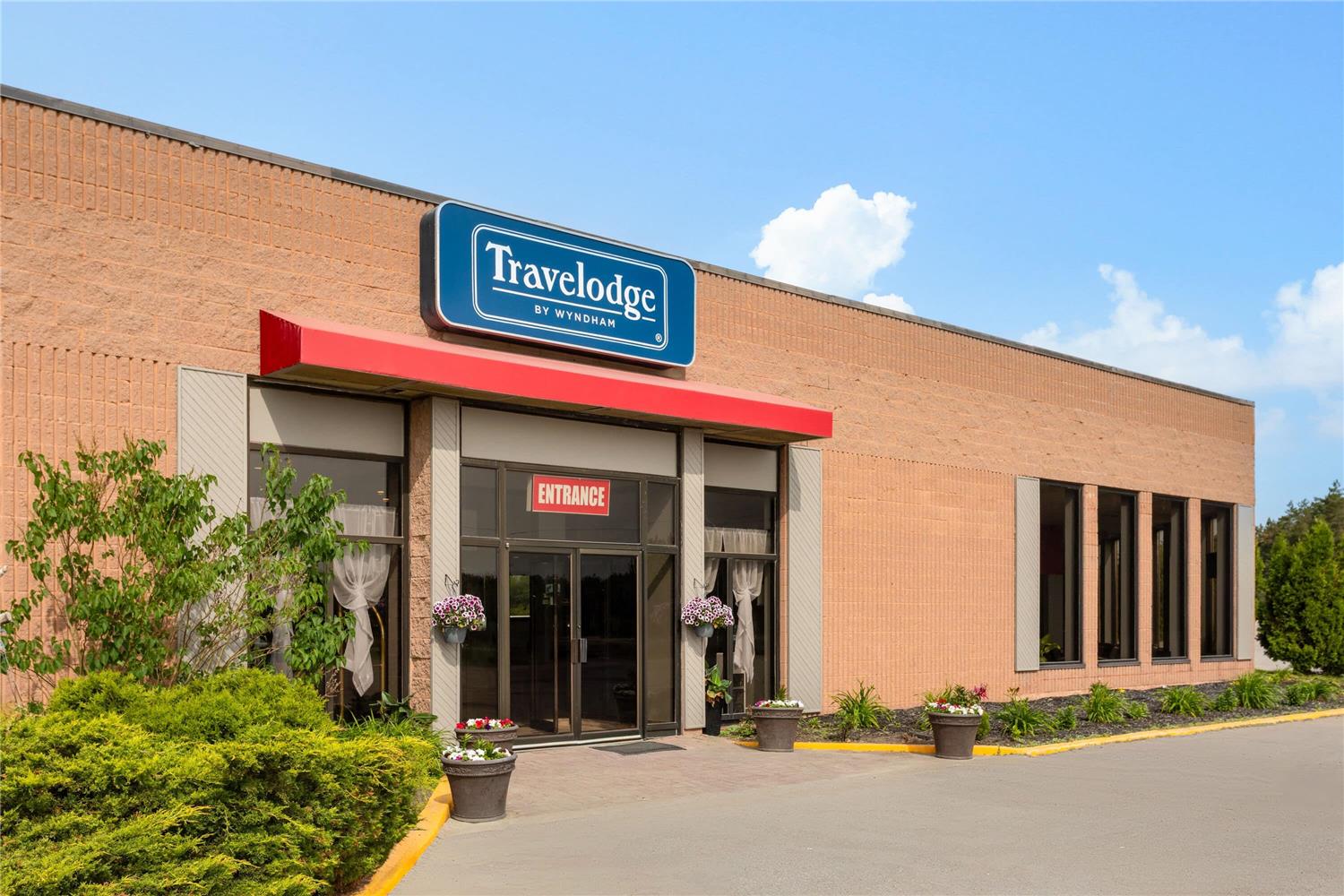 Travelodge by Wyndham Lindsay 3/19