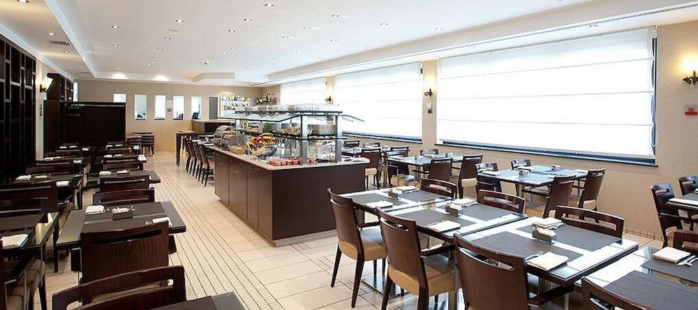 restaurant-cafeteria