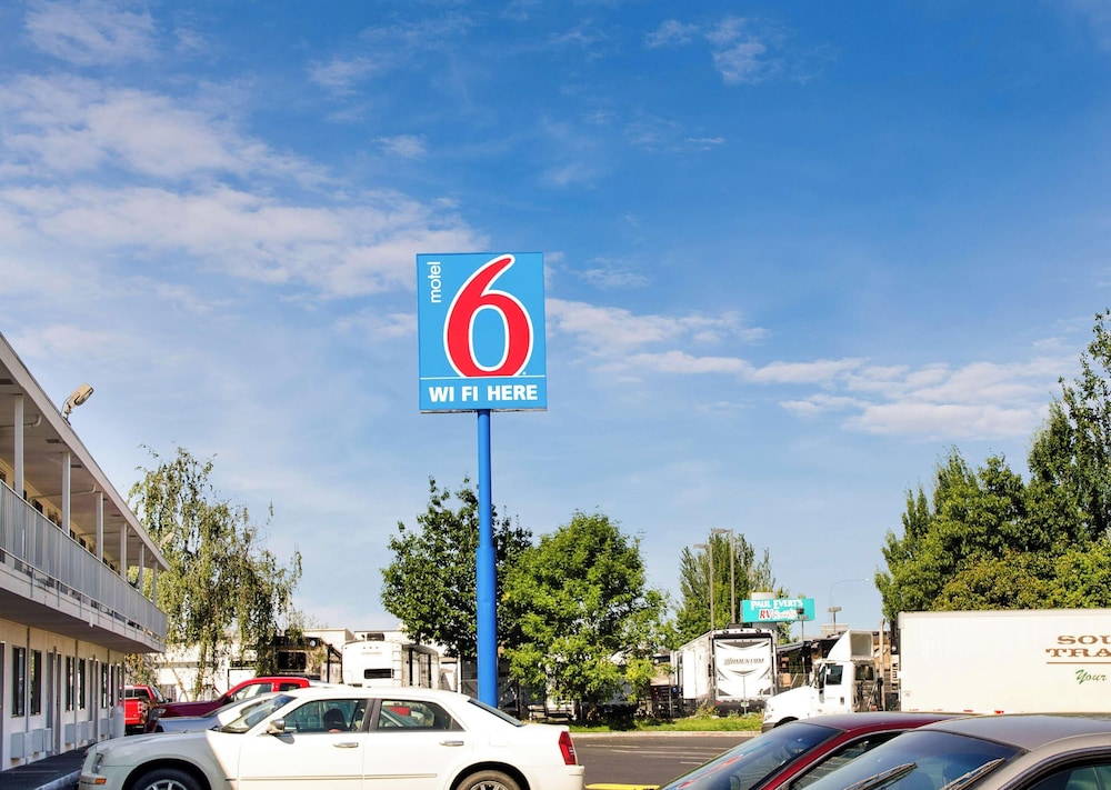 Motel6 Tacoma, WA - Fife 33/39
