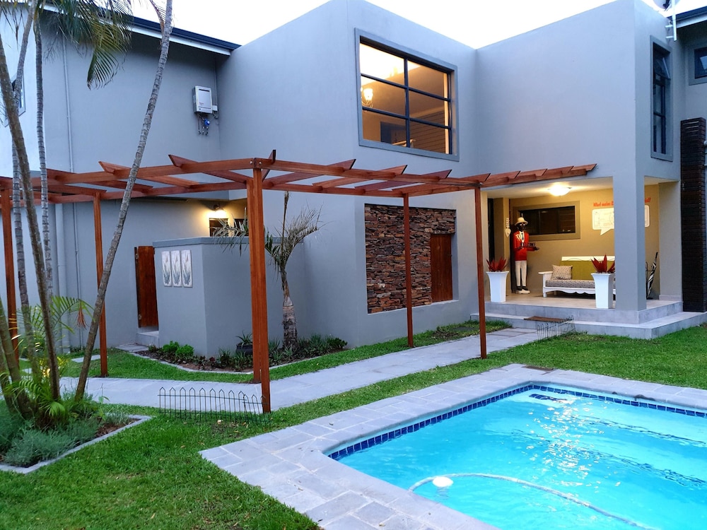 Hillside Guesthouse 41/50
