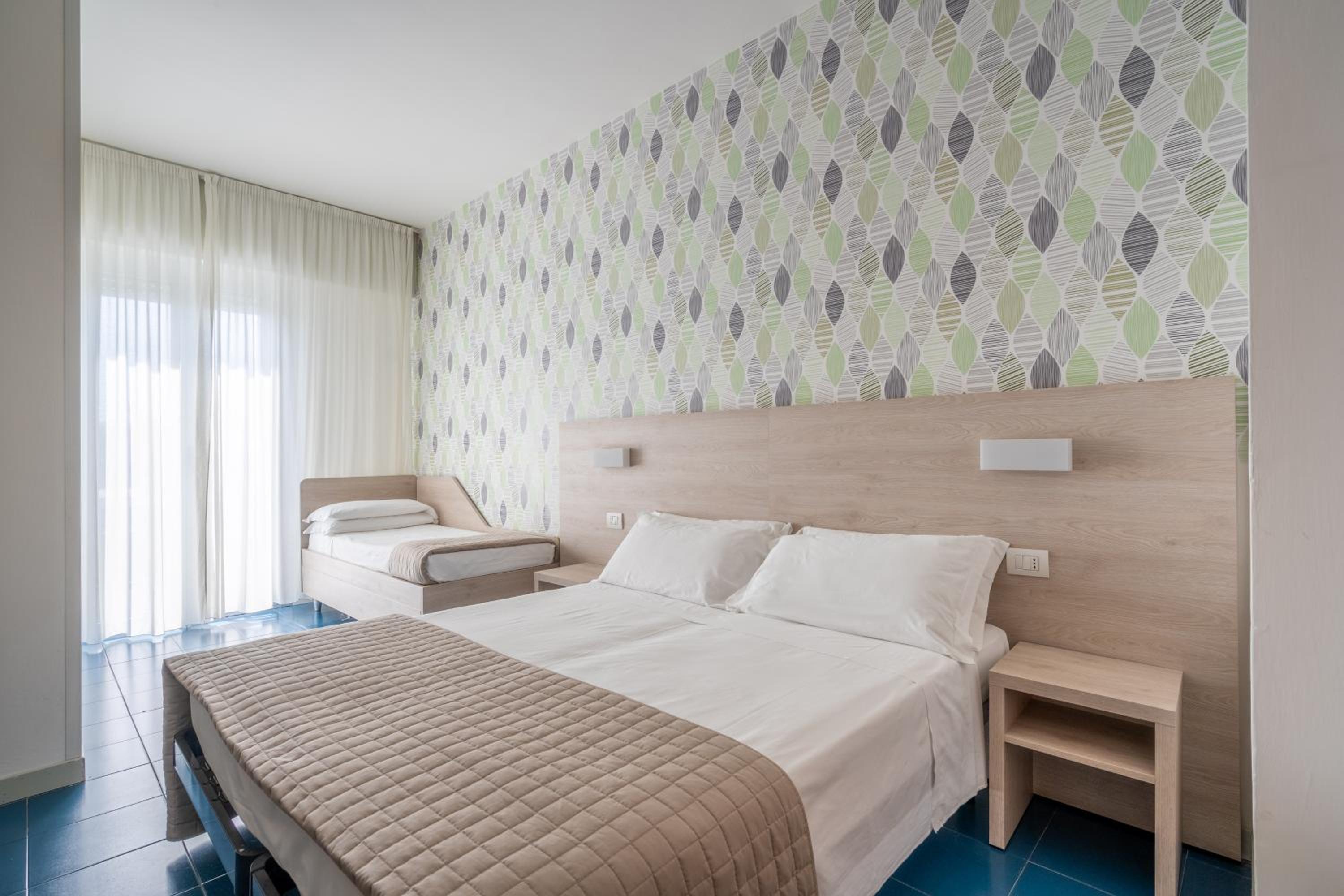 Room, Quadruple, Private Bathroom