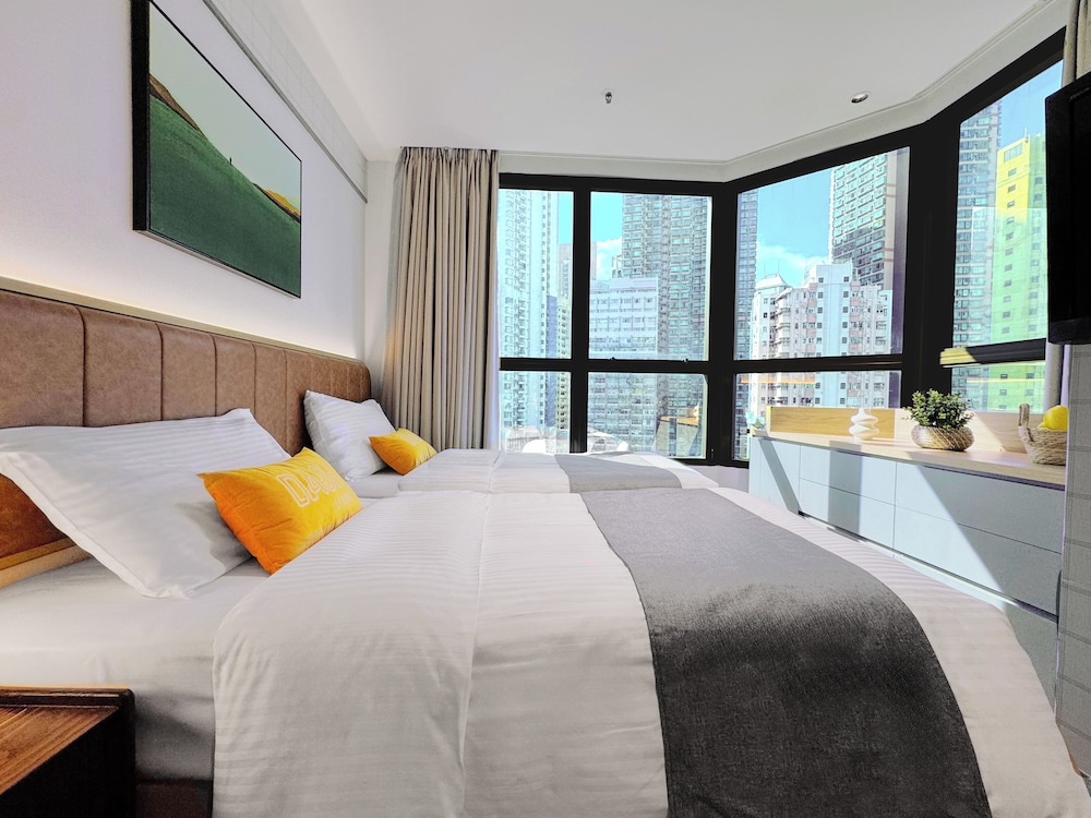 PREMIER, TWIN BEDS