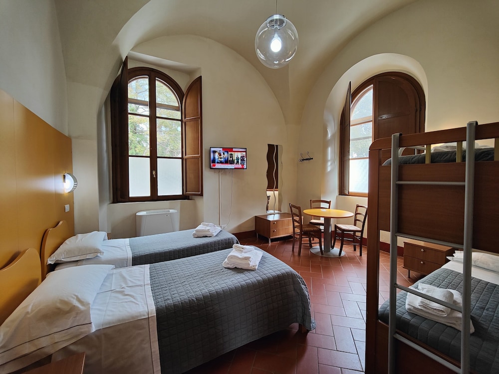 Chiostro Delle Monache - Hostel Volterra 8/50