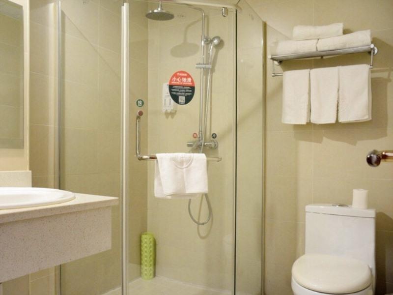 GreenTree Inn Taiyuan East Binhe Road Xiaodian High Speed Mouth Express Hotel 40/40