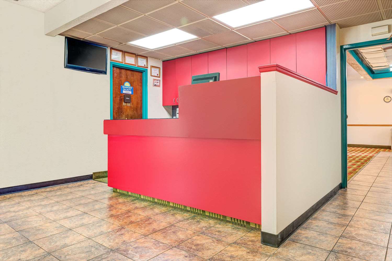 BridgePointe Inn and Suites Council Bluffs 3/29