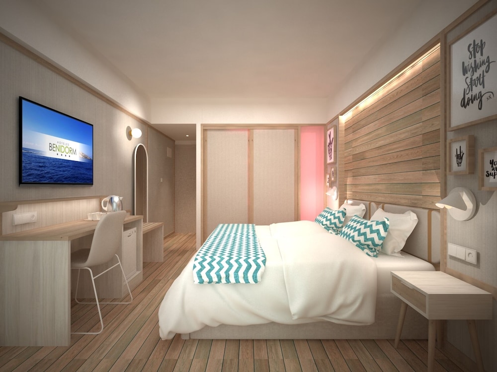 STANDARD, TWIN BEDS, TERRACE