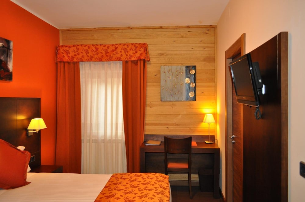 Solineu Hotel 11/48
