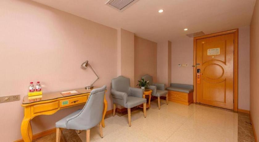 Vienna Hotel Gongcheng Tianjie 12/61