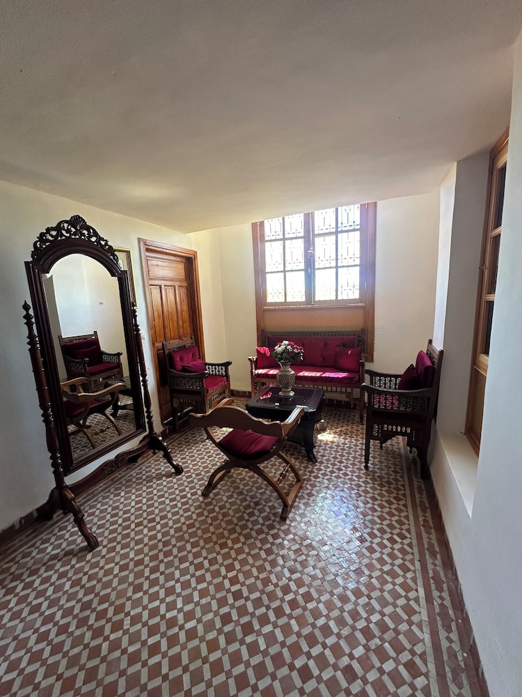 Riad Damia 25/49