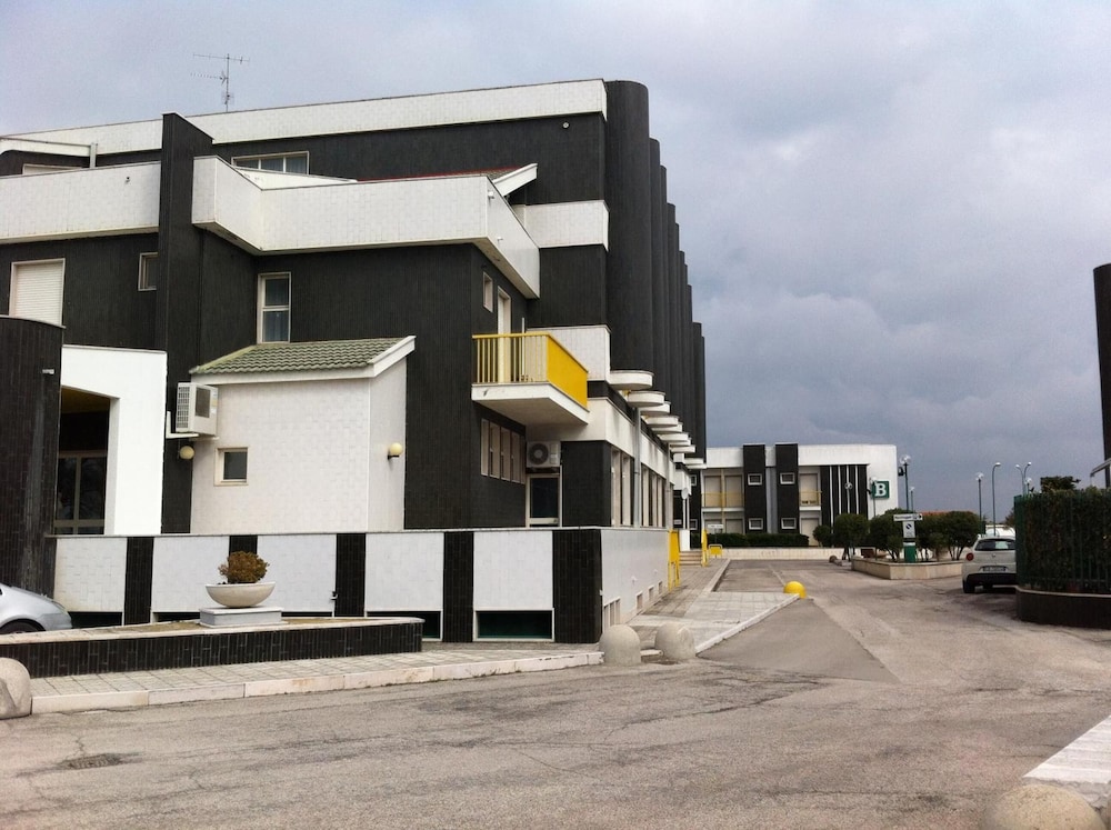 Hotel Atleti 3/50