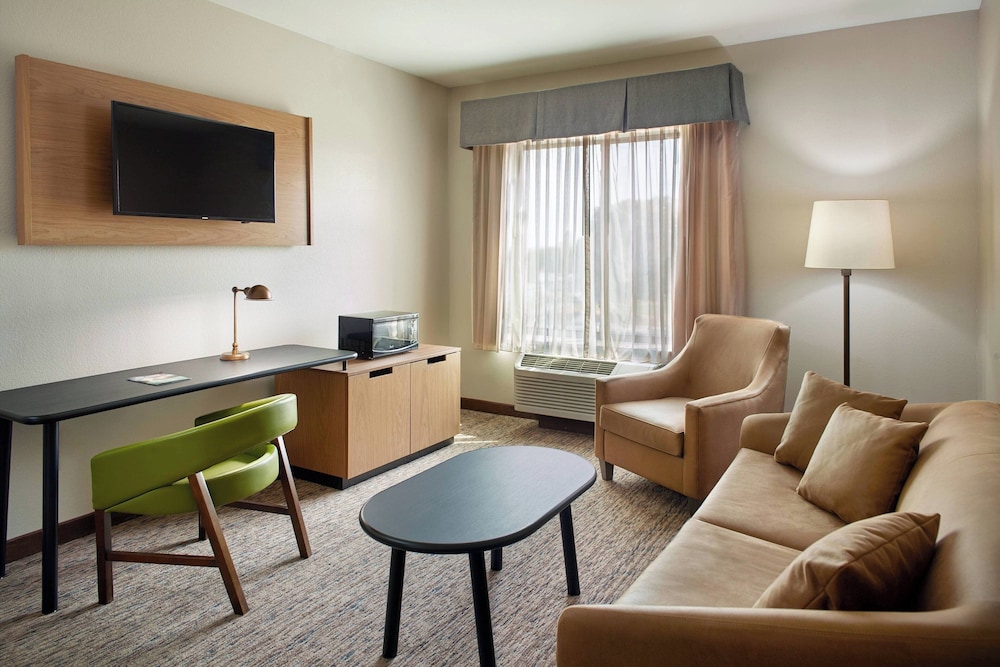 Fairfield Inn & Suites Asheville Airport/Fletcher 24/39