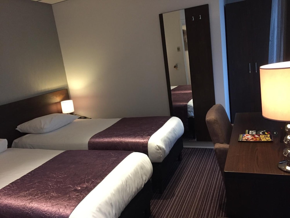 Hotel Luxer 30/42