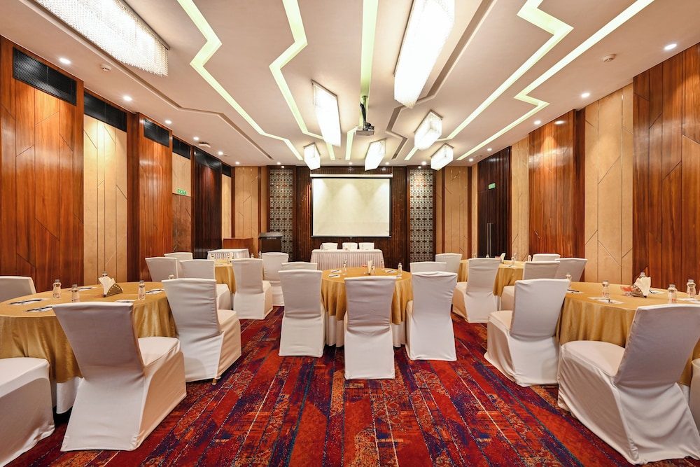 Fariyas Hotel Mumbai 41/50