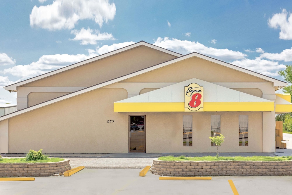 Super 8 by Wyndham Norfolk 1/15