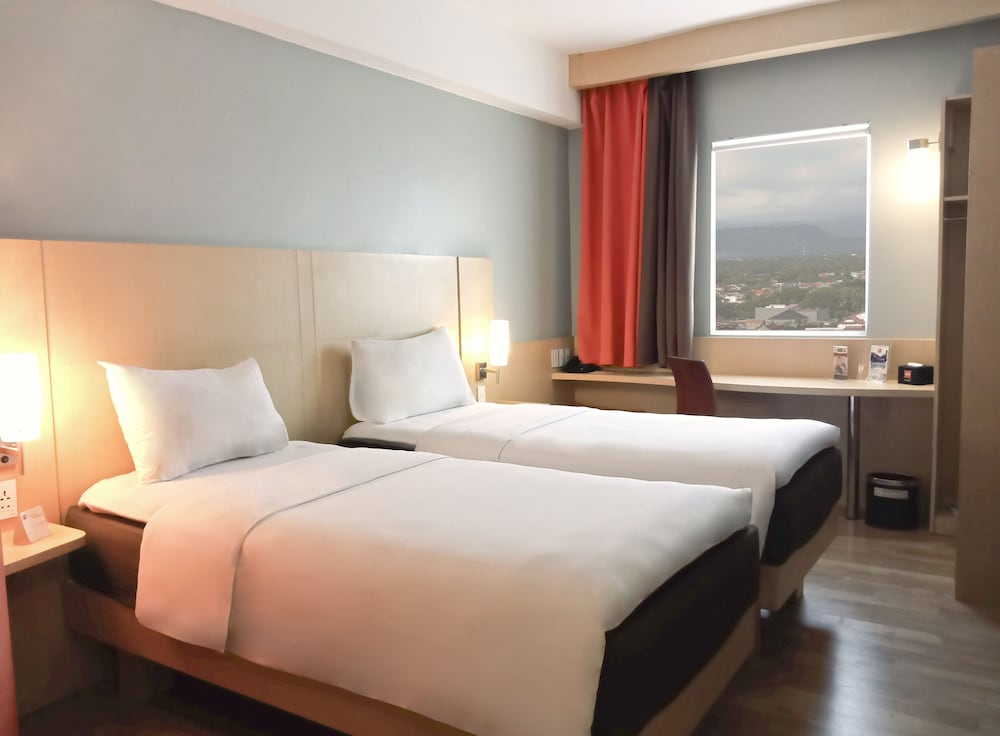 Ibis Padang 24/51