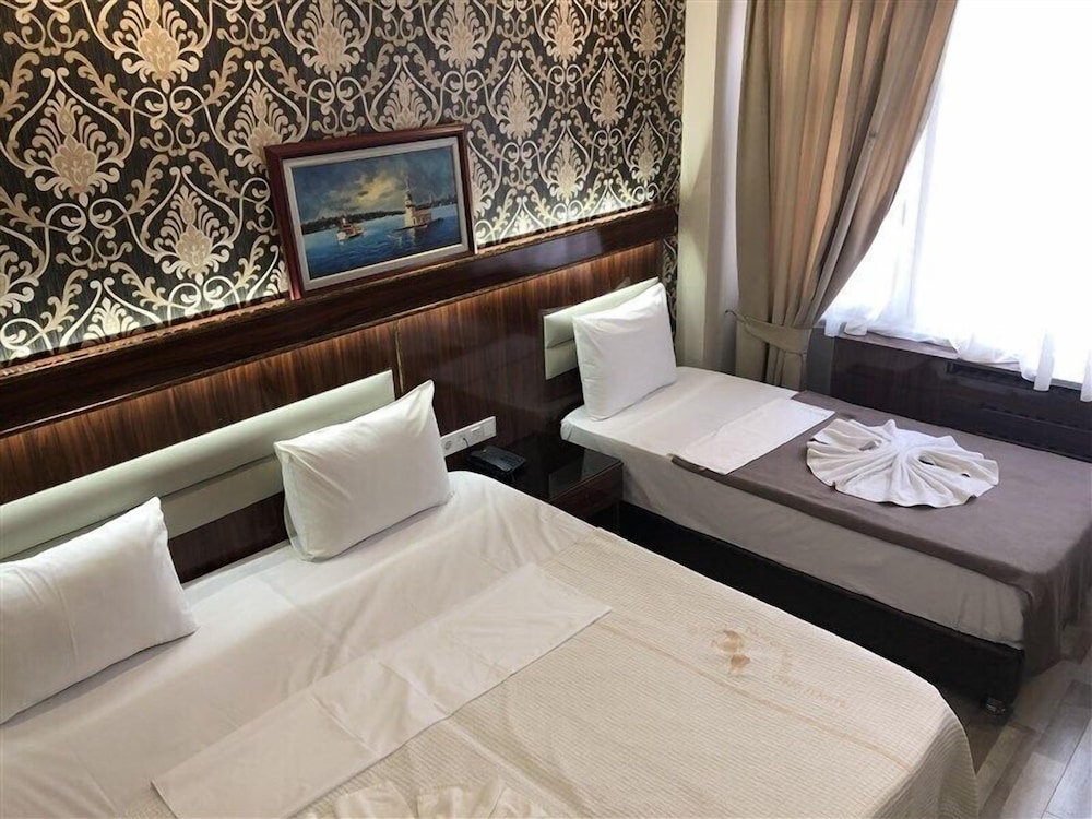 Elit Palace Hotel 24/45