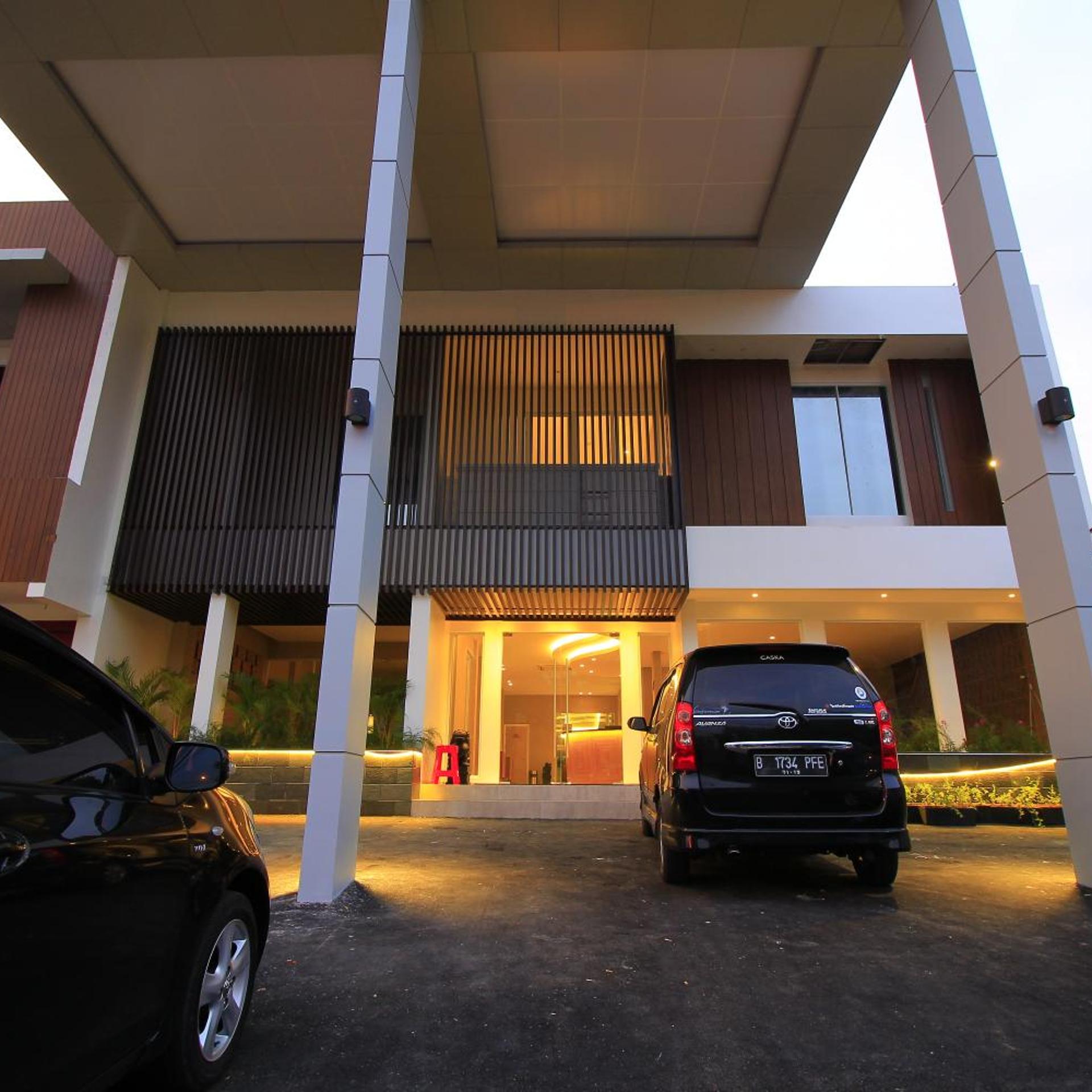 Vinotel Cirebon 44/50