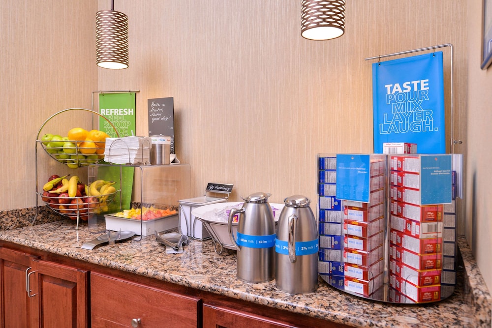 Hampton Inn York 40/48