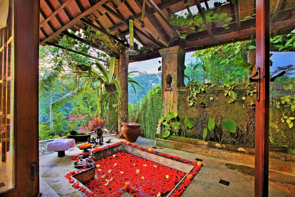 The Mahogany Villa 49/50