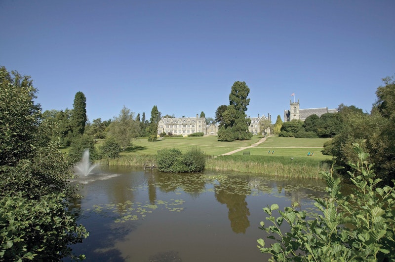 Ashdown Park Hotel And Country Club 77/84