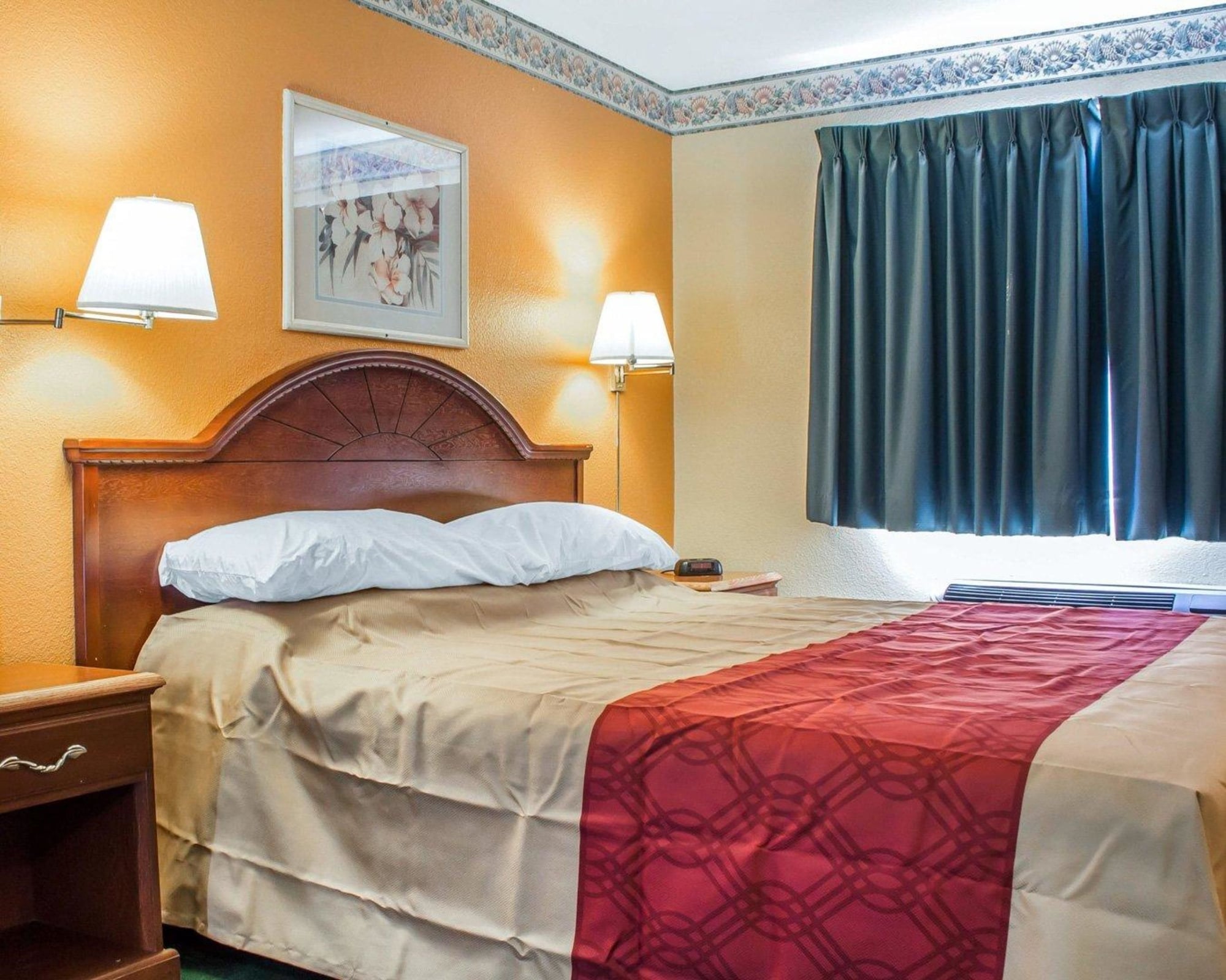 STUDIO, SUITE, QUEEN BED