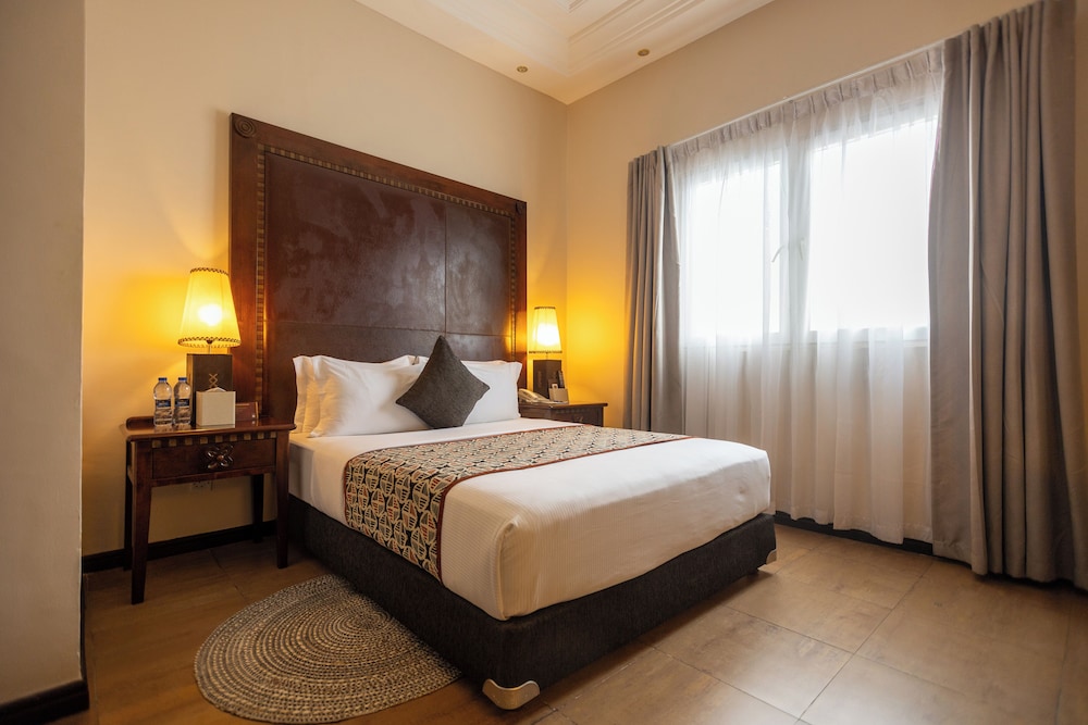 JUNIOR SUITE