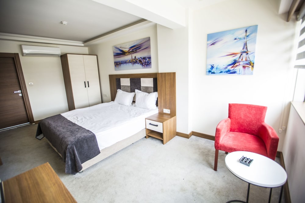 Rivada Otel 7/40