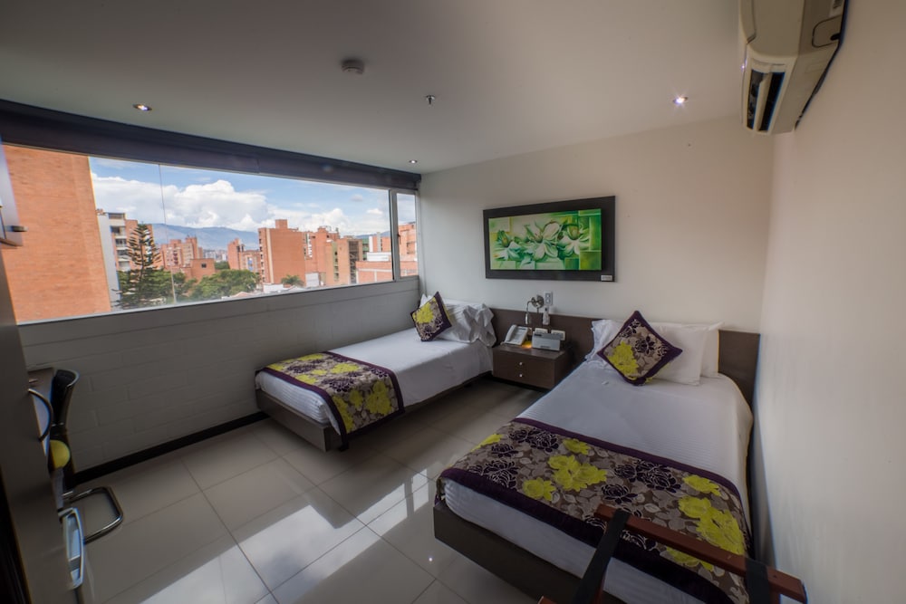 HOTEL GOLDEN PALERMO 11/50