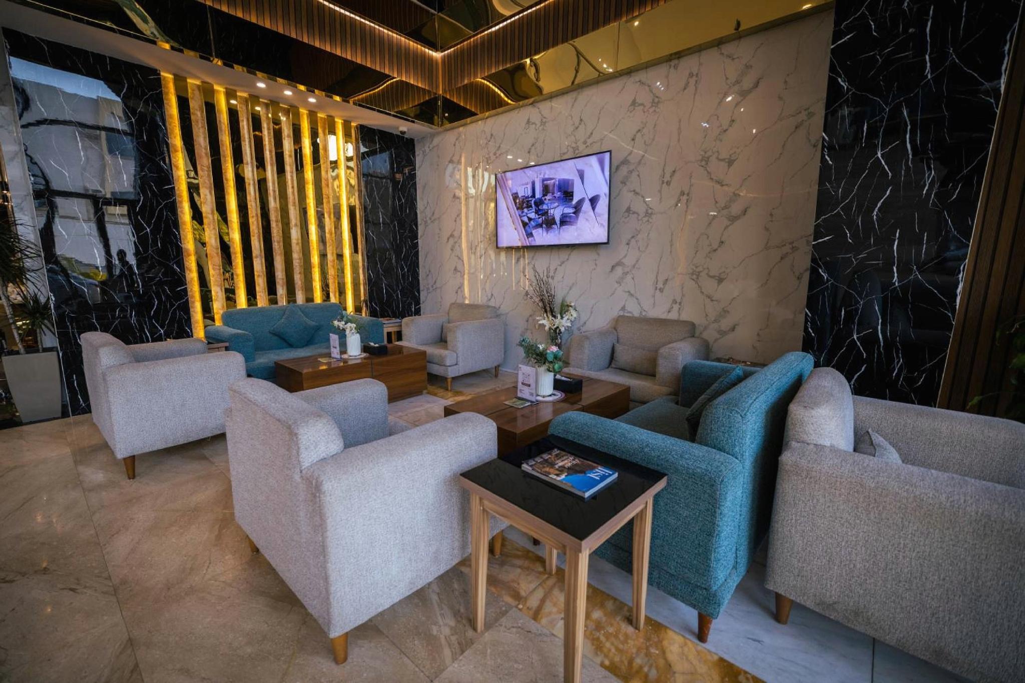 فندق ميرنيان(Mirnian Hotel) 25/40