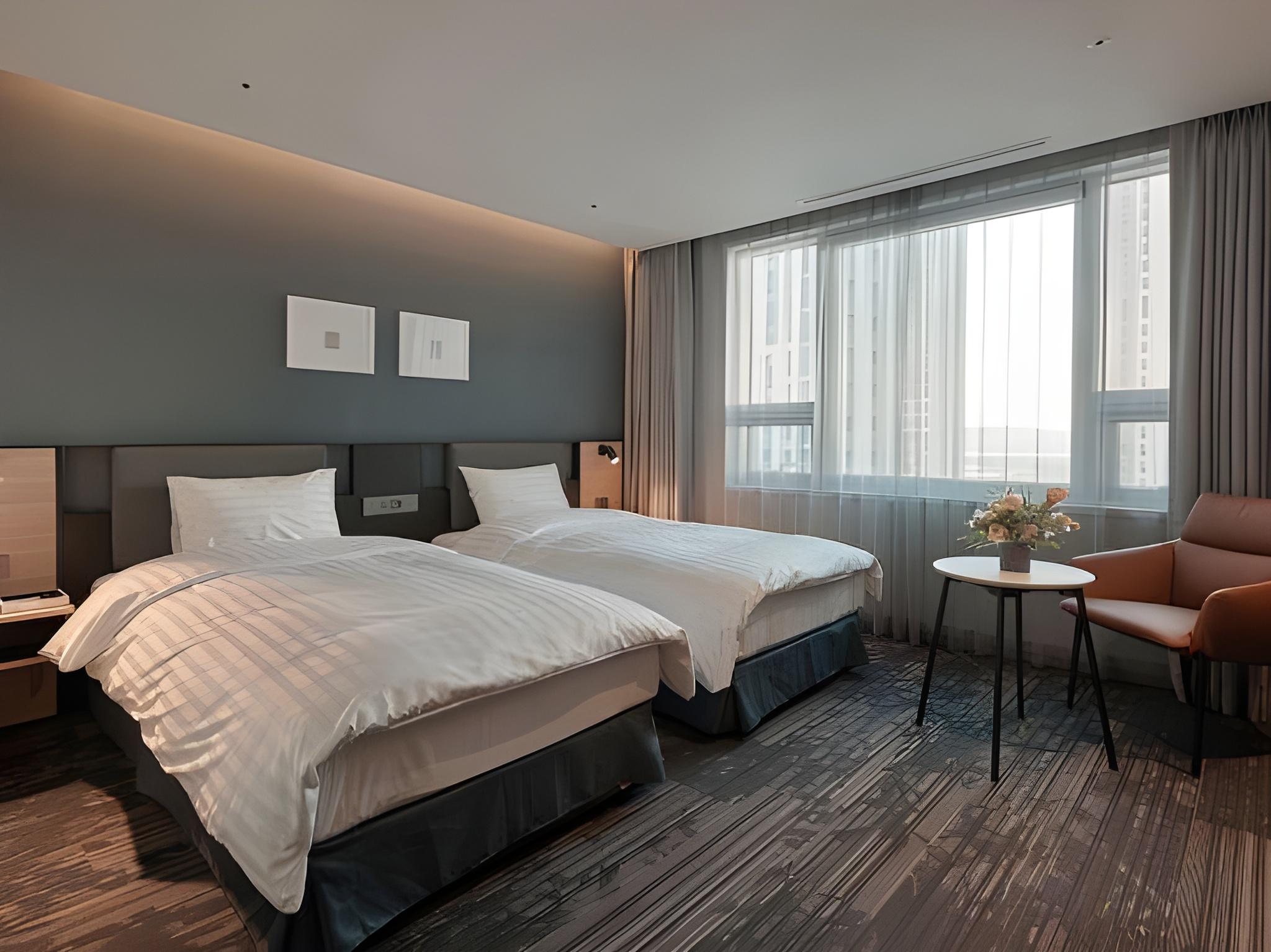 Superior, Double or Twin Bed, West Tower