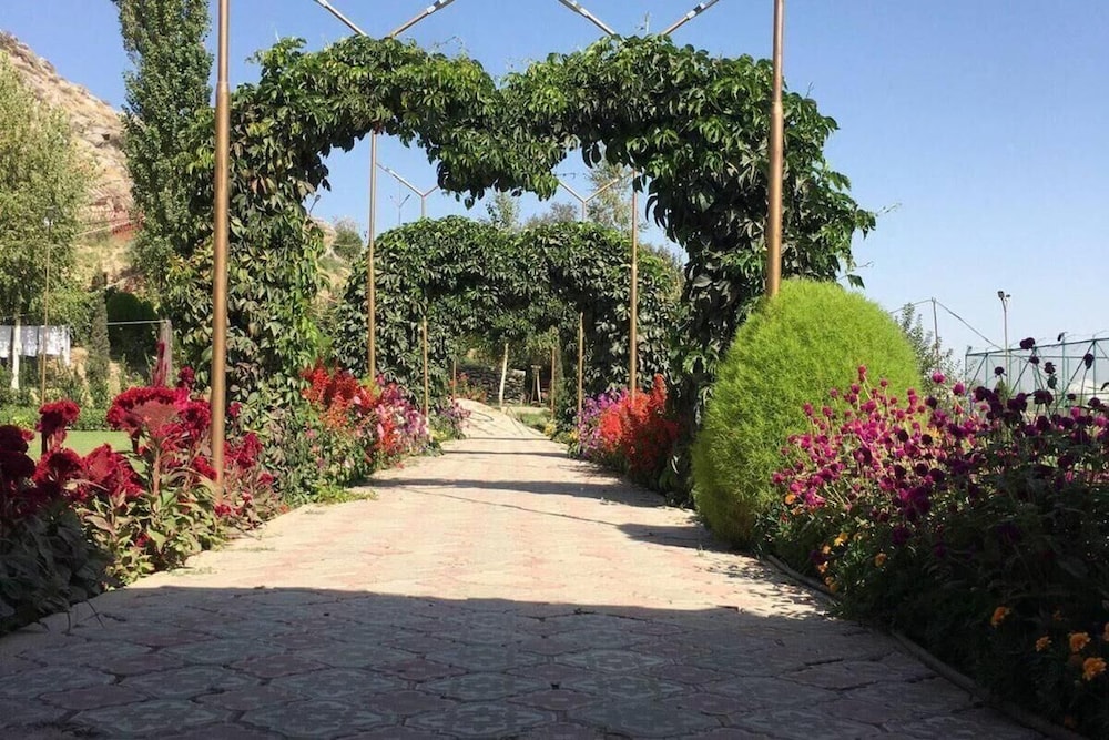 Jannat Resort Osh 51/56