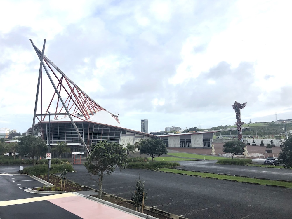 Ramada Suites by Wyndham Auckland Manukau Pacfic Centre 3/64