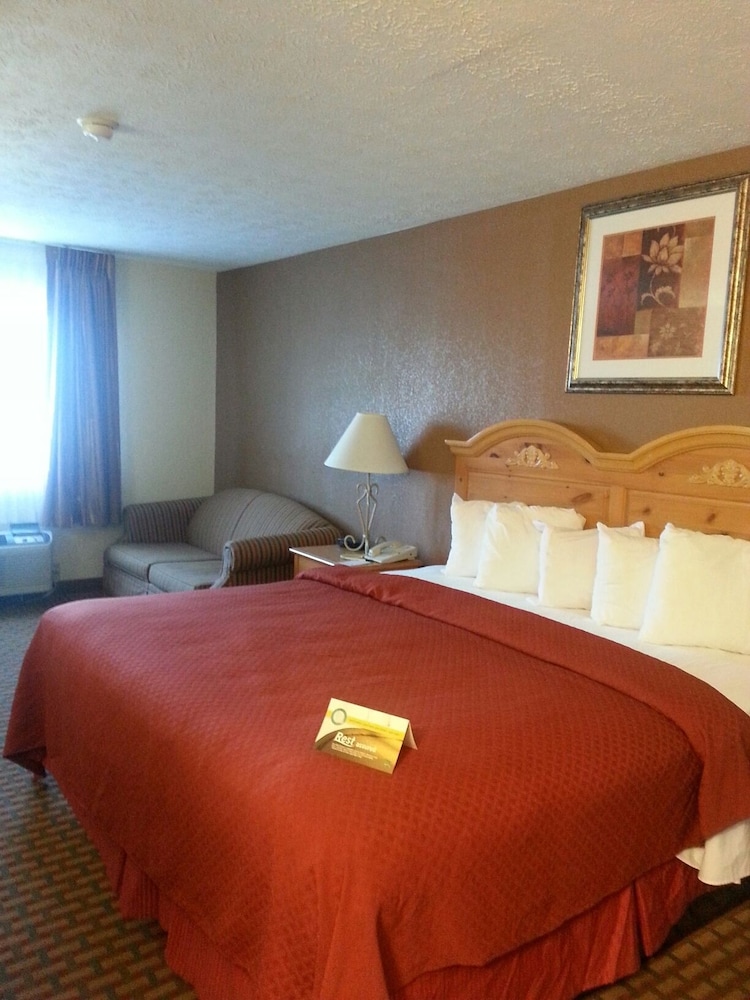 Quality Inn Elyria 18/35
