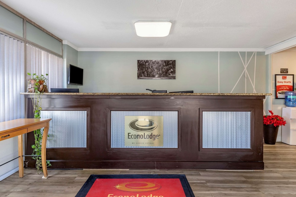 Econo Lodge Conway Central 9/27