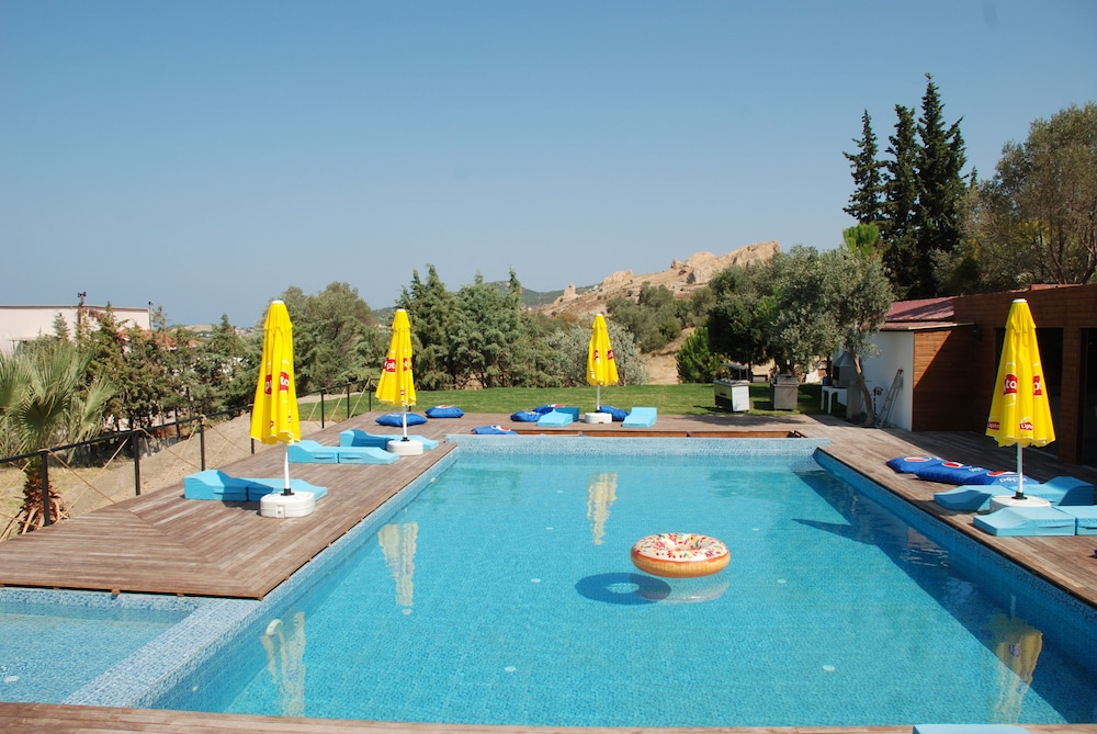 Victoria Hotel & Lounge Foça 33/42