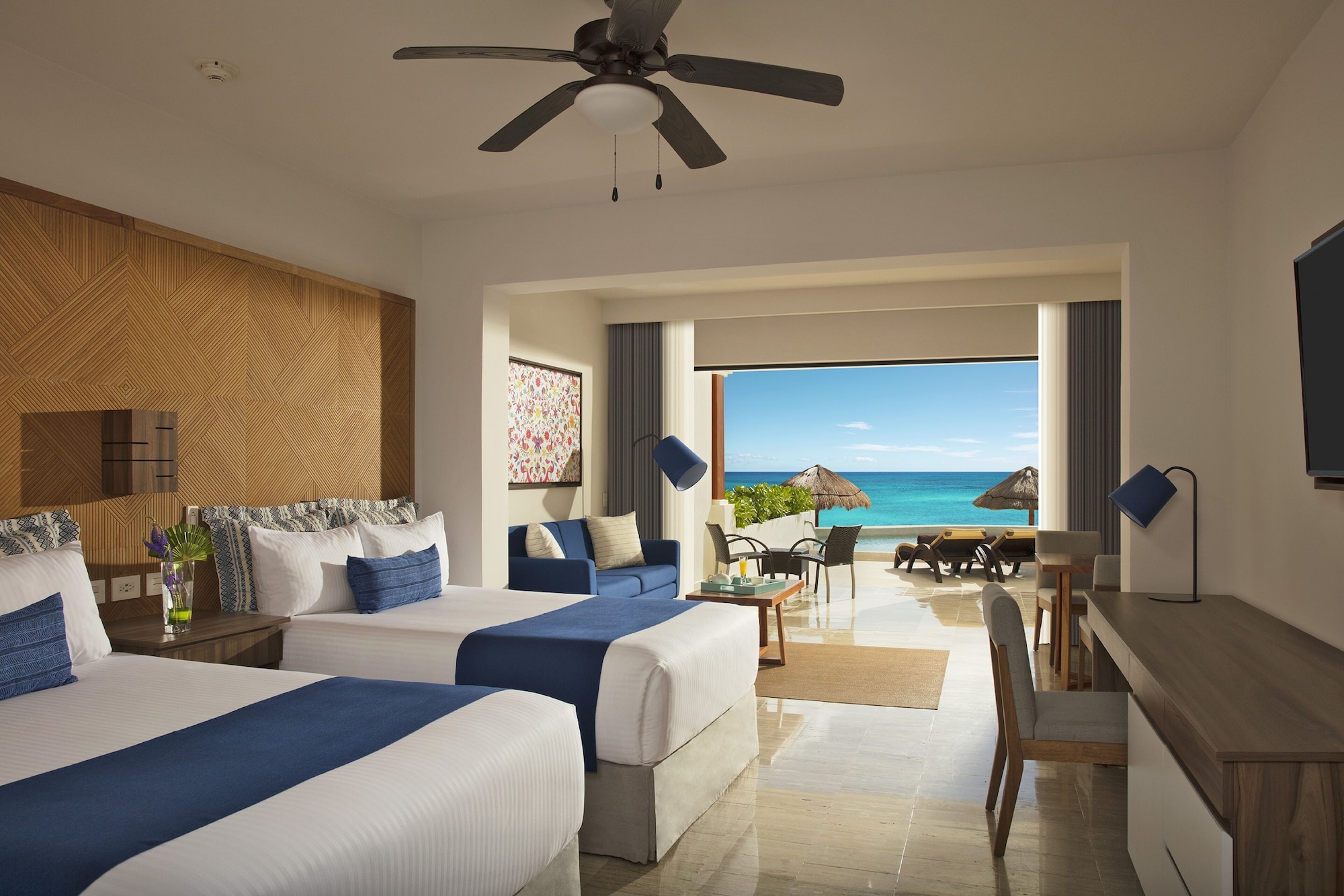 Preferred Club, Junior Suite, 2 Double Beds, Ocean Front