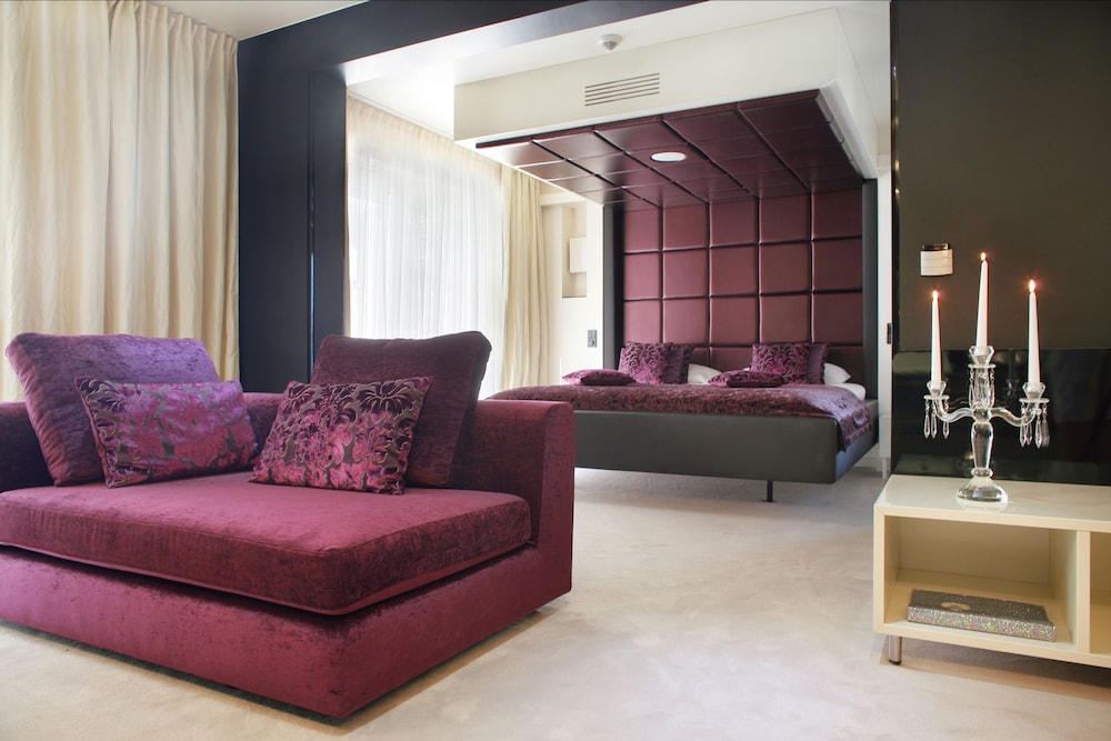 Hotel Damianii 52/75