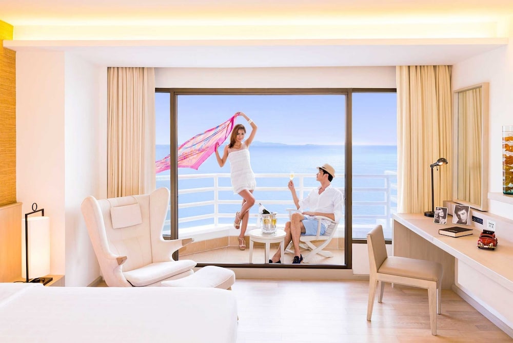 Pullman Pattaya Hotel G 52/76