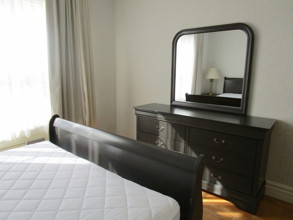 Claymore inn & Suites 18/40