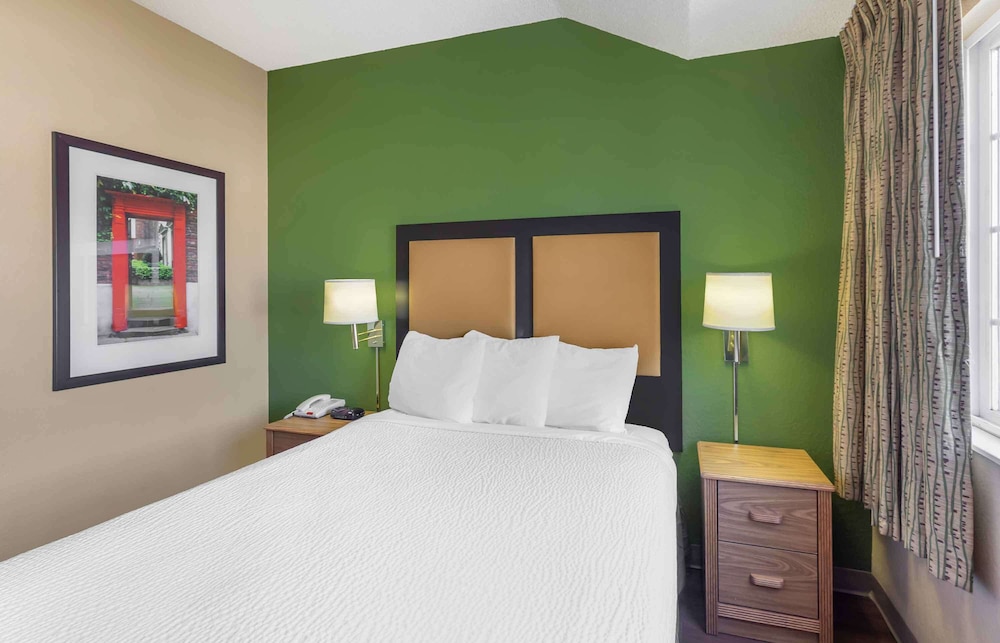 Extended Stay America-Denver-Tech Center S-Greenwood Village 17/48